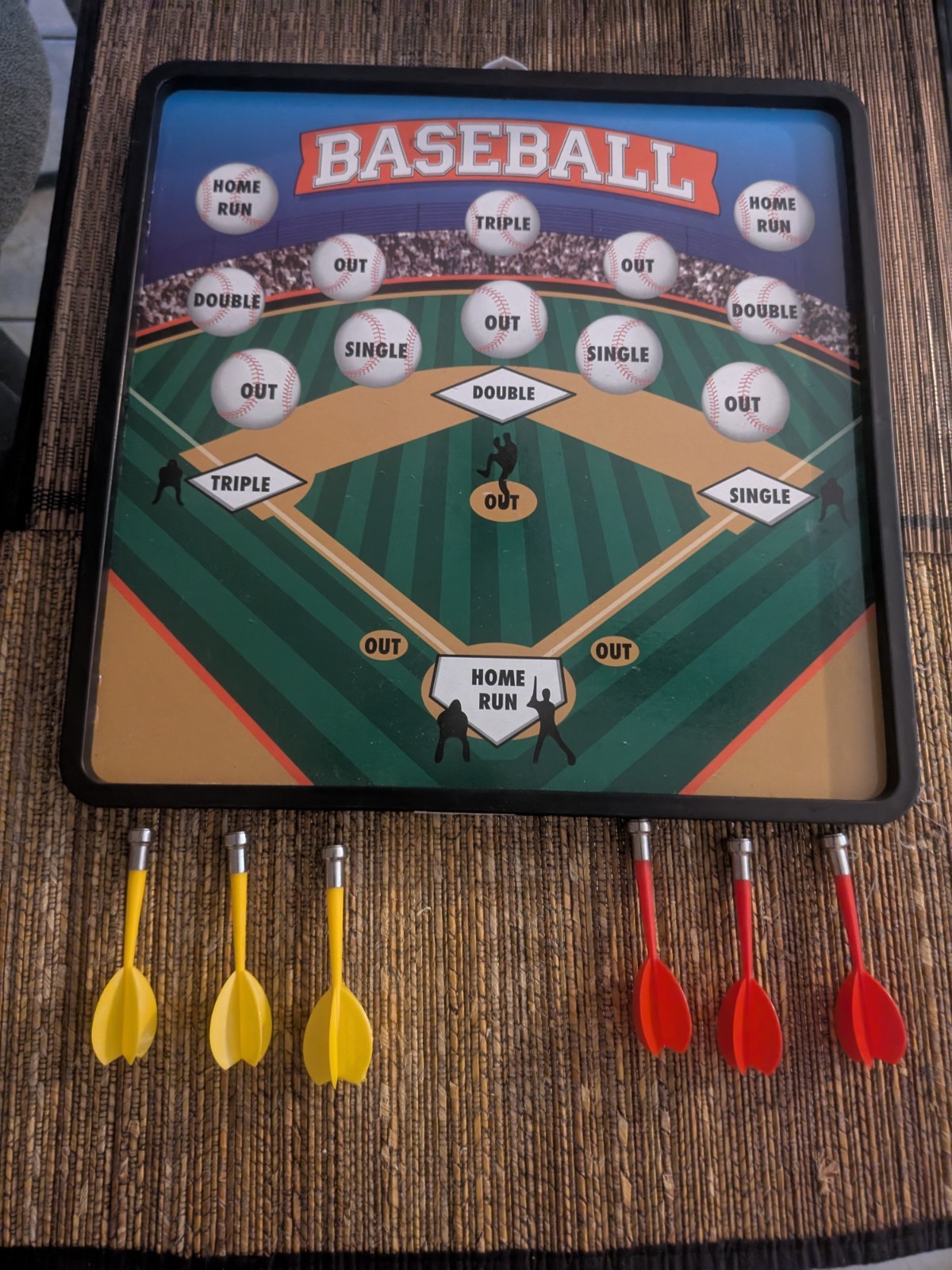 Magnetic Baseball Dart Board w/6 darts