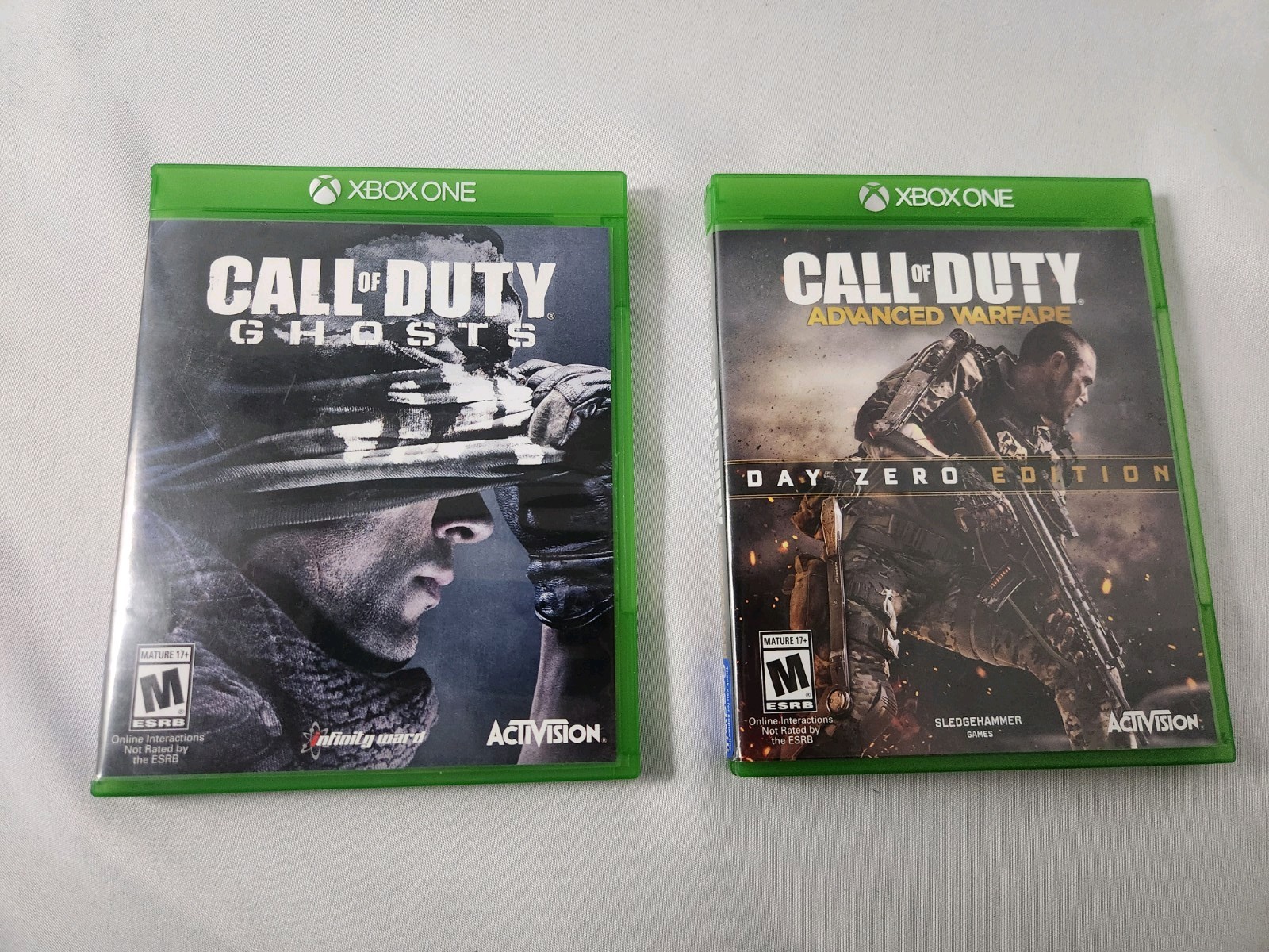 Xbox One games Call of Duty Ghosts & Advanced Warfare Day Zero  Lot of 2 games