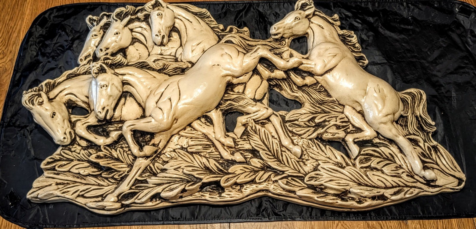 Large Plaster Wall Hanging Of Seven Horses Made In Mexico 31" × 17"