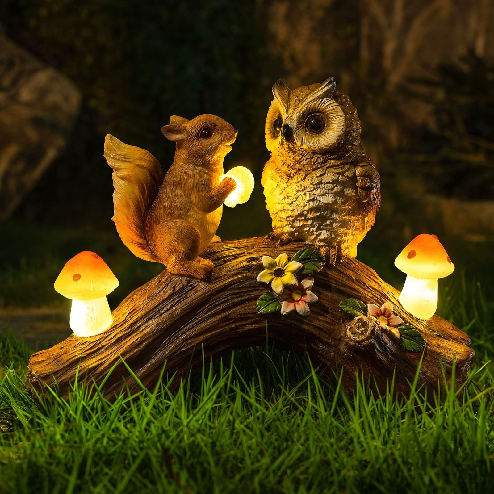 WONDHOME Solar Owl Squirrel Garden Statue Outdoor Decor Resin Figurine w/ LED
