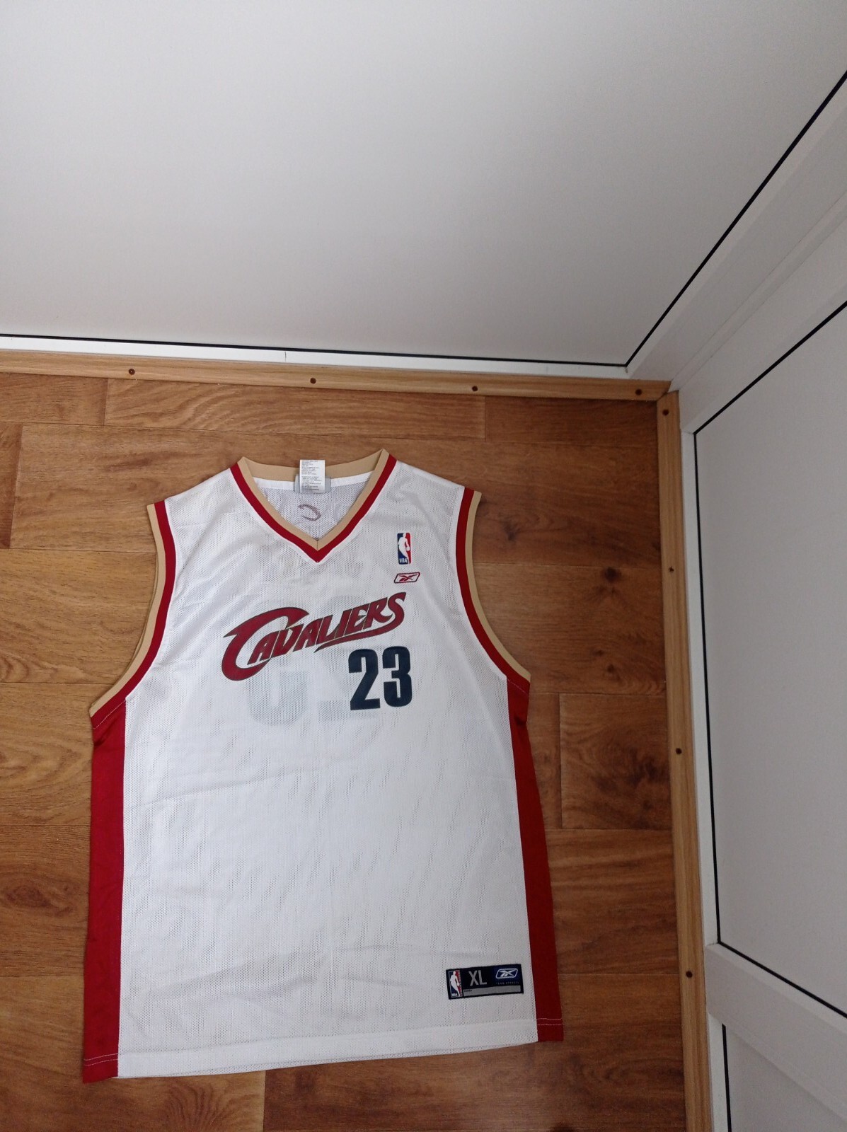 Reebok Lebron James #23 Cleveland Cavs Cavaliers  Jersey Boys XL  BLOCK CORE
