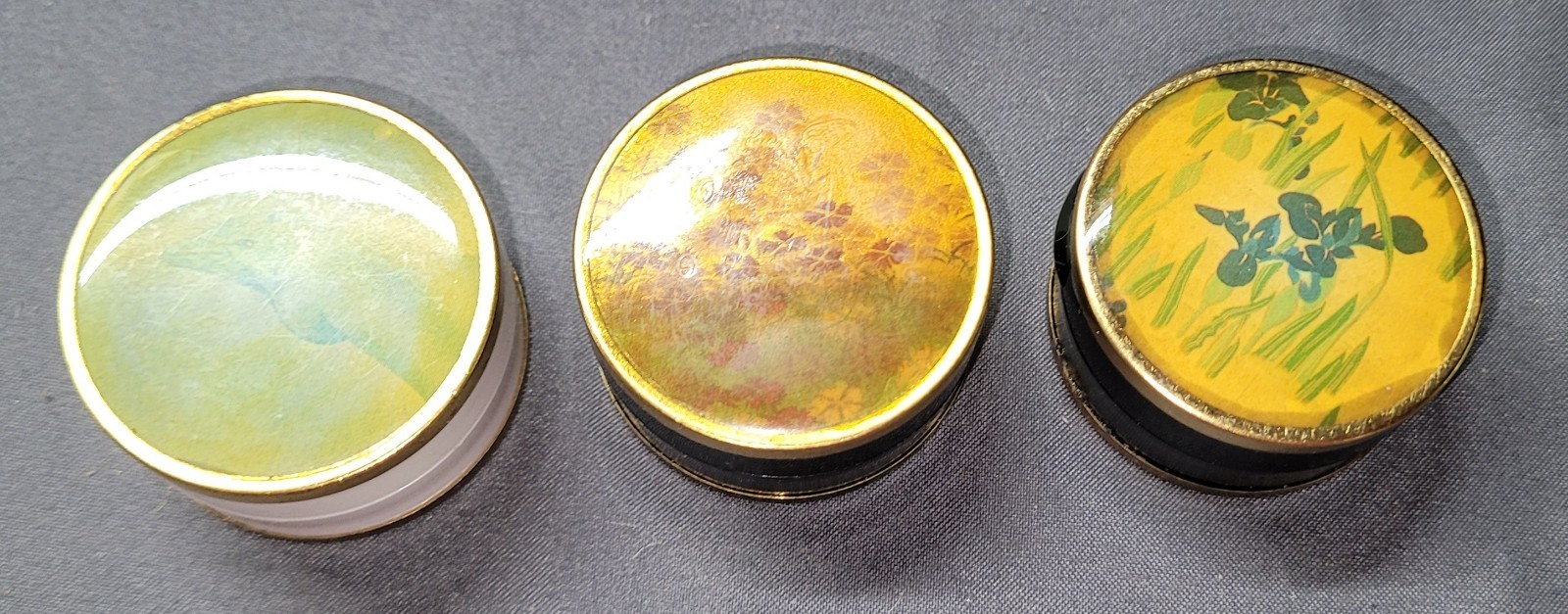 3 Vintage Plastic Round Pill Box Screw Tops Dolphin Flowers 