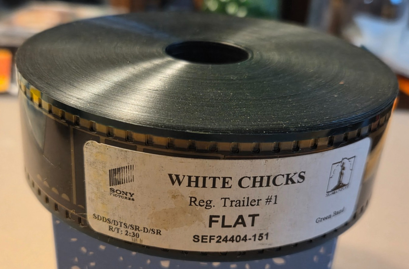 White Chicks, Reg. Trailer #1, Flat,  Unused trailer