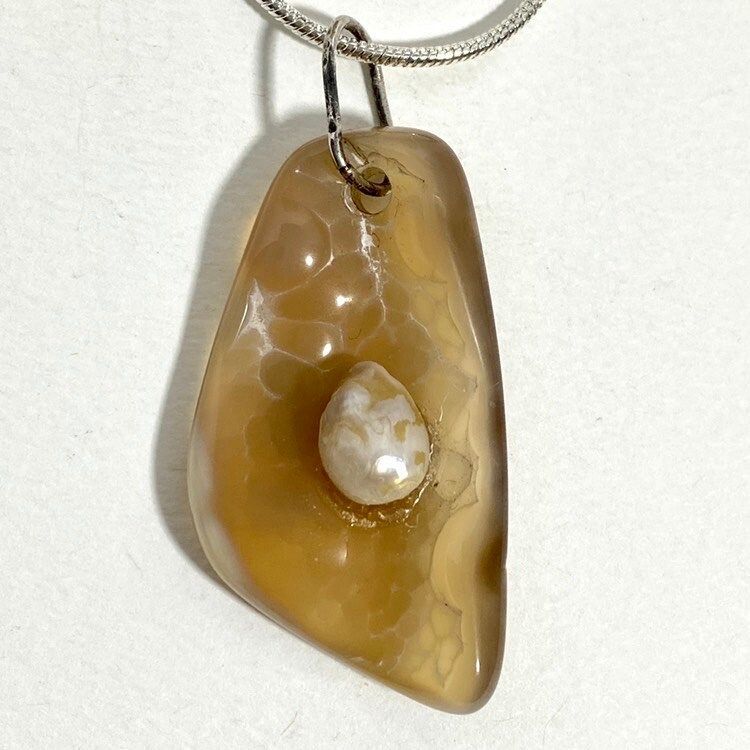 Tampa Bay Fossil Coral Agate & Freeform Pearl Pendant Silver Plated Necklace