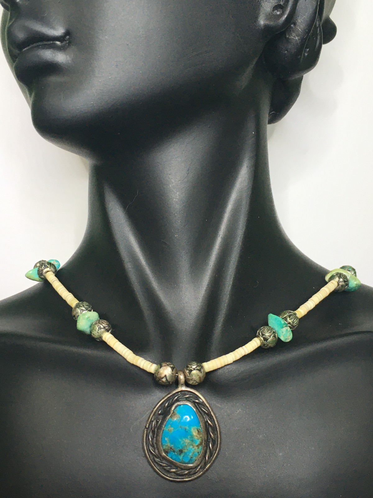 VTG Navajo 925 Sterling Silver Turquoise Melon Heishi Bead Pendant Necklace 15.5