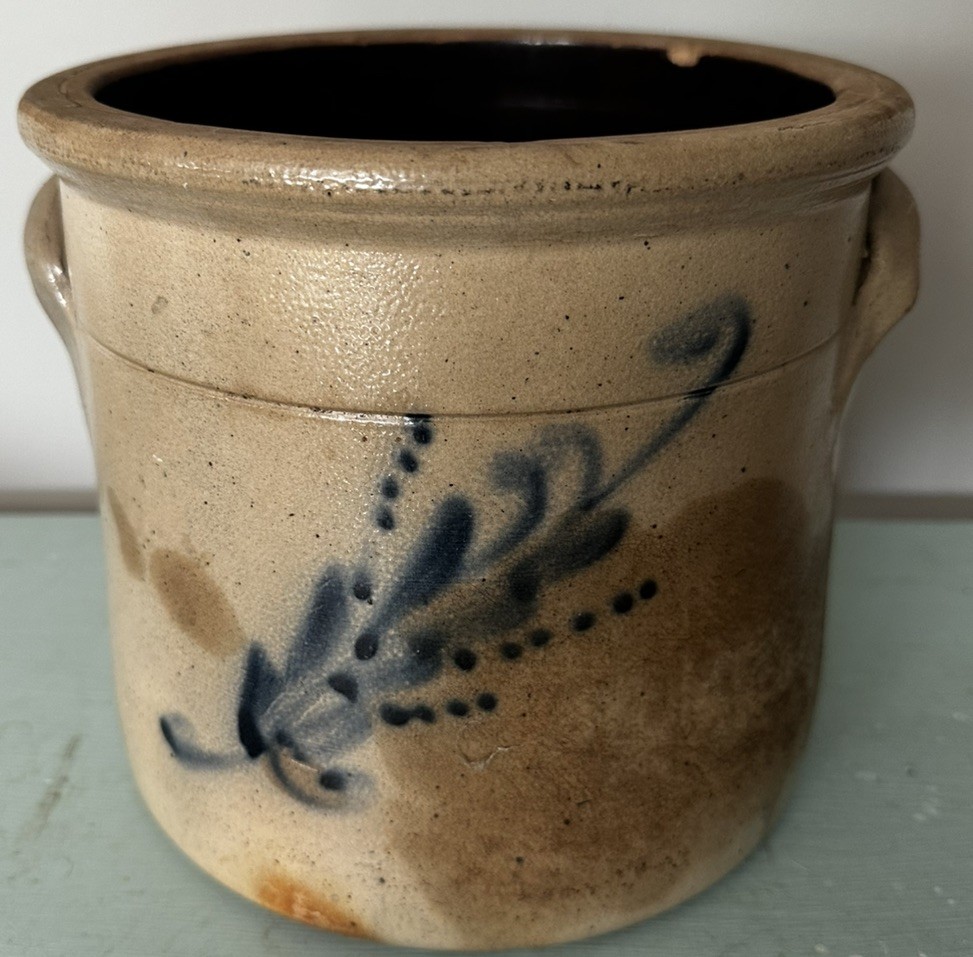 Antique Salt Glazed 1 Gallon  Stoneware Crock / 7.75” High x 8" Wide