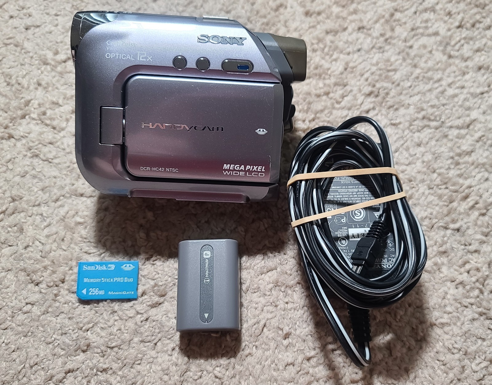 Sony DCR-HC42 Mini DV Digital Video Camera Camcorder and Power Supply