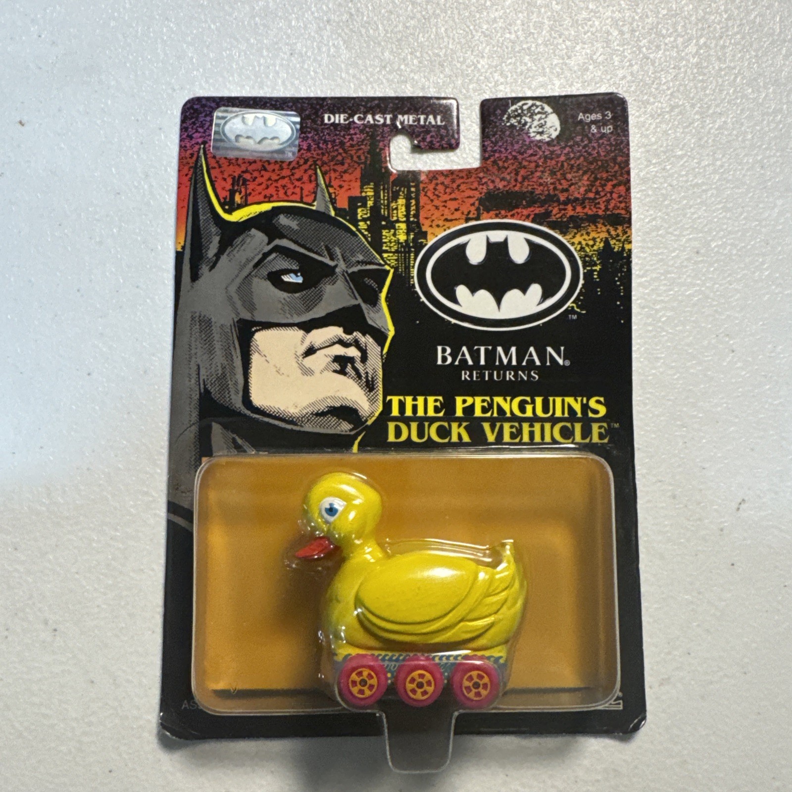 BATMAN Returns Penguin's Duck Vehicle ERTL Diecast Metal Car 1992 SEALED
