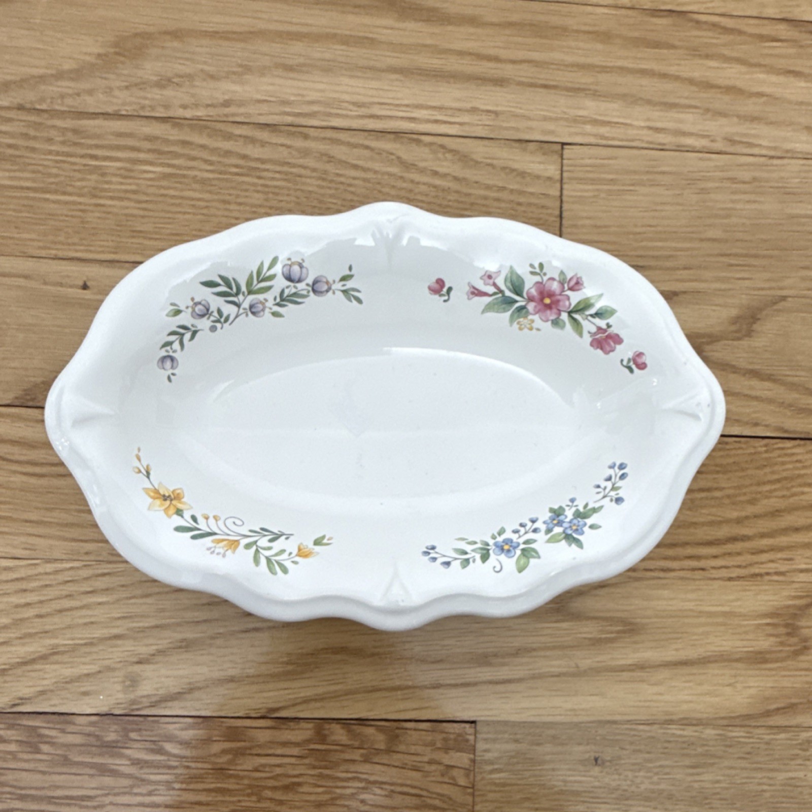 Vintage Pfaltzgraff Meadowlane Oval Vegetable Bowl Floral Stoneware