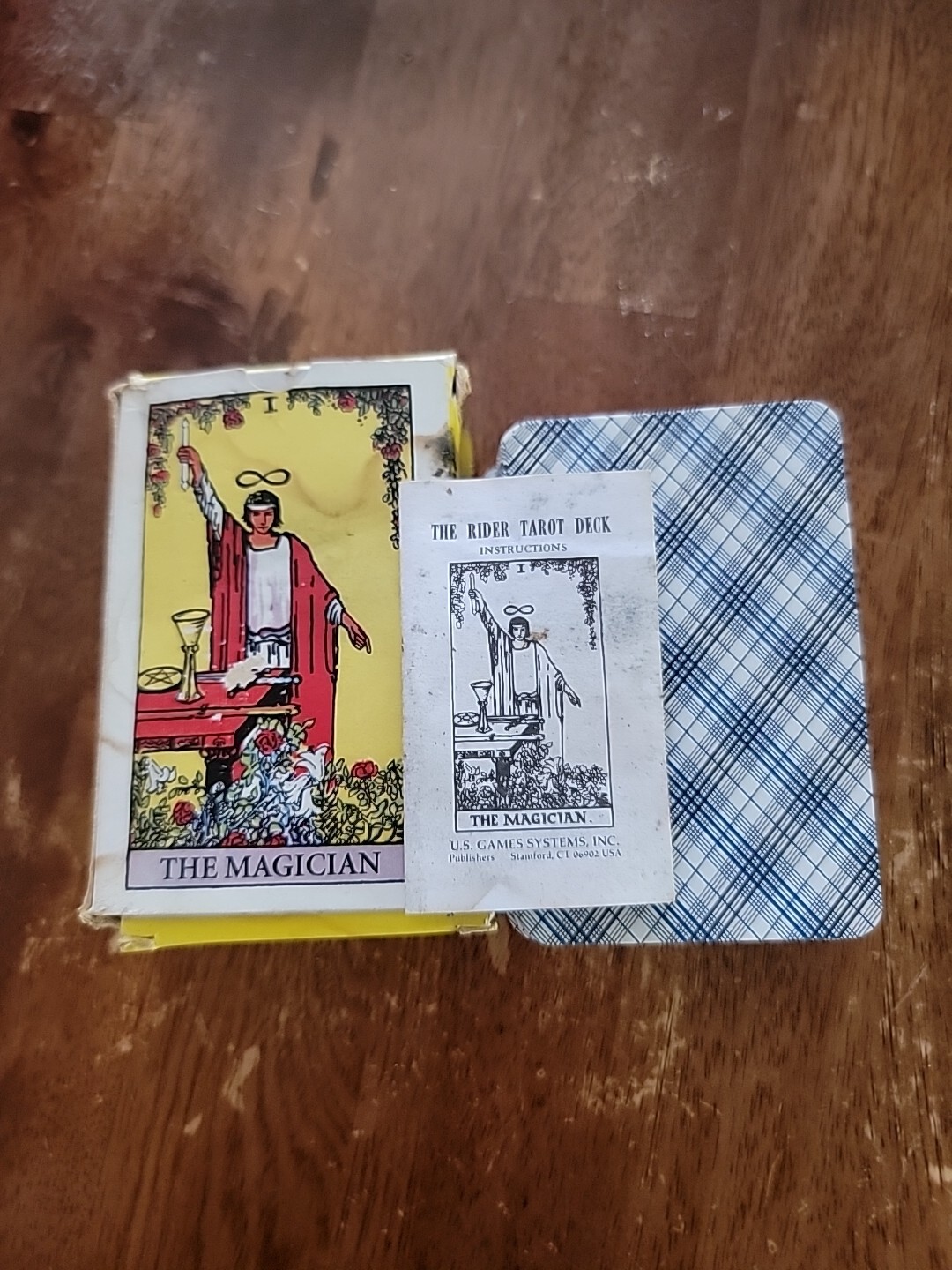 Rider-Tarot Deck/The Magician 1971 Complete 78 Cards with instructions. Pre-own
