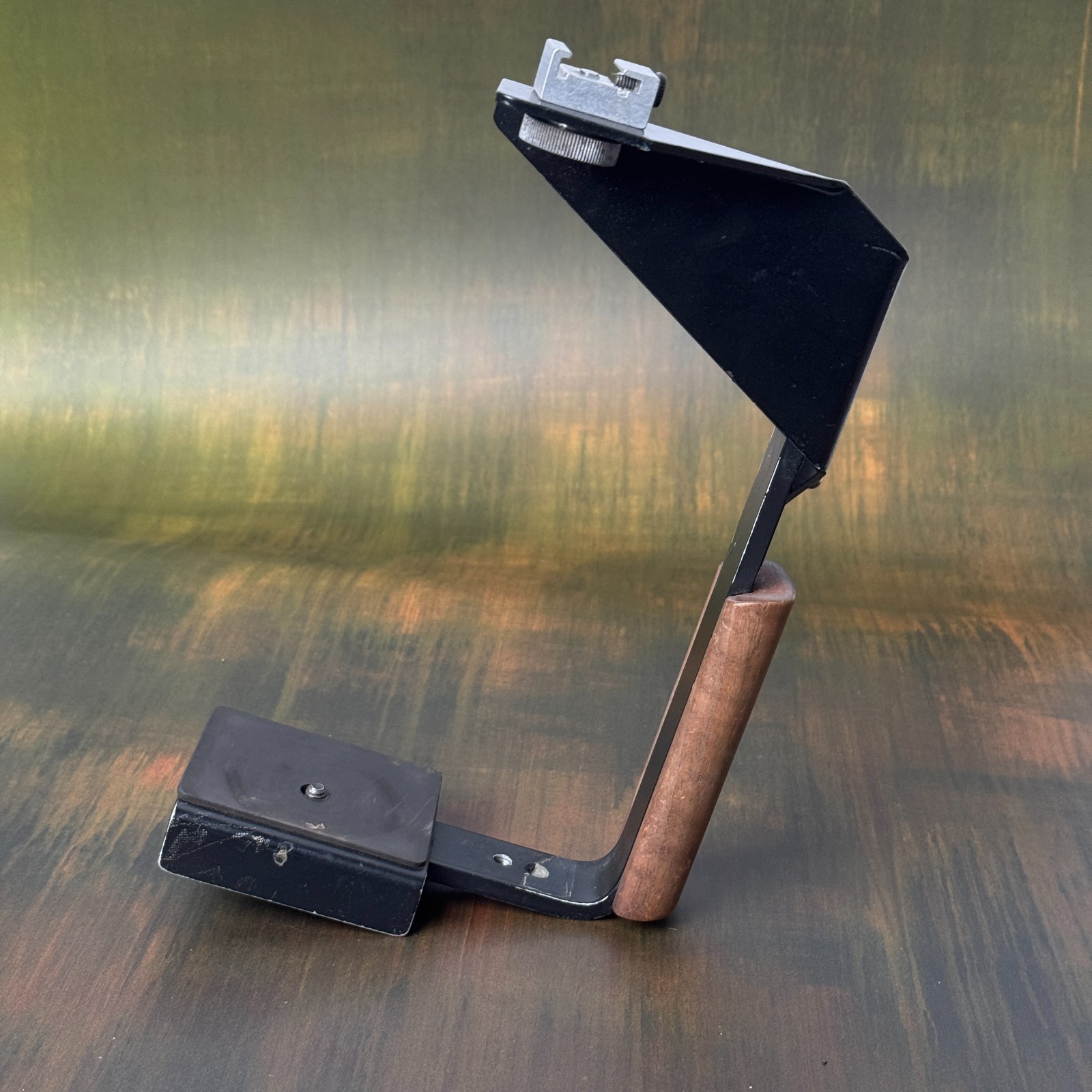 JHB Photo Equipment Black Metal Wooden Bachrach Bracket For Med Format Cameras