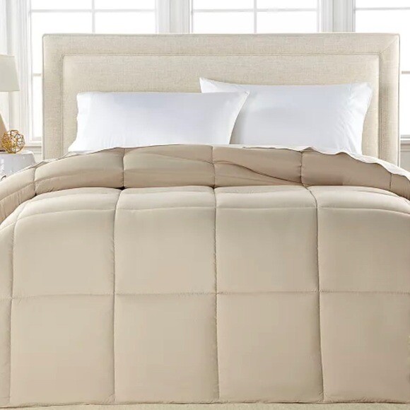 Royal Luxe Lightweight Microfiber Color Down Alternative Full/Queen Comforter