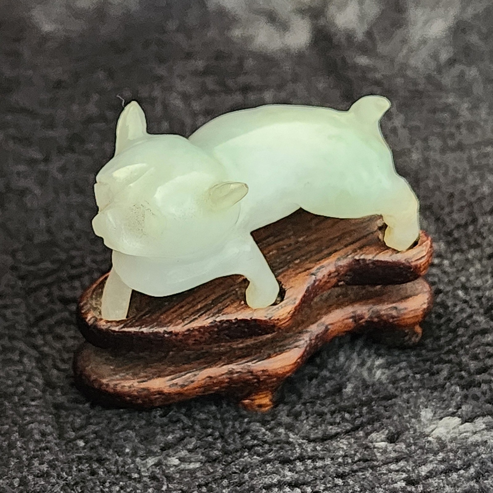 Antique Hand Carved Nephrite Jade Fu Dog Figurine Wood Stand 1.5" Animal Figure