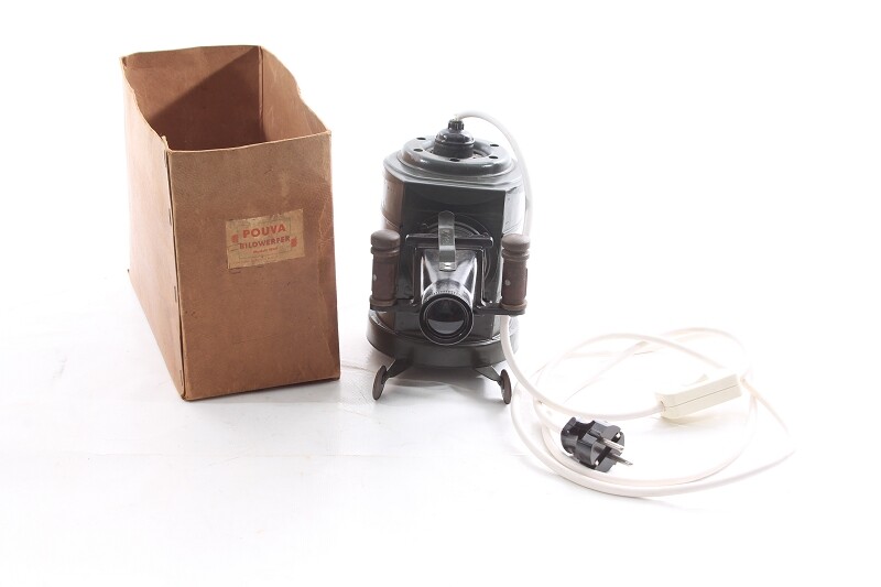 Vintage Pouva Magica Film Projector Bakelite