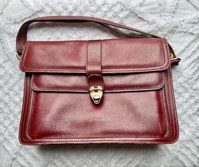 Vintage 70s/80s Oxblood Leather Purse Handbag-Velvety Lining-Etienne Aigner