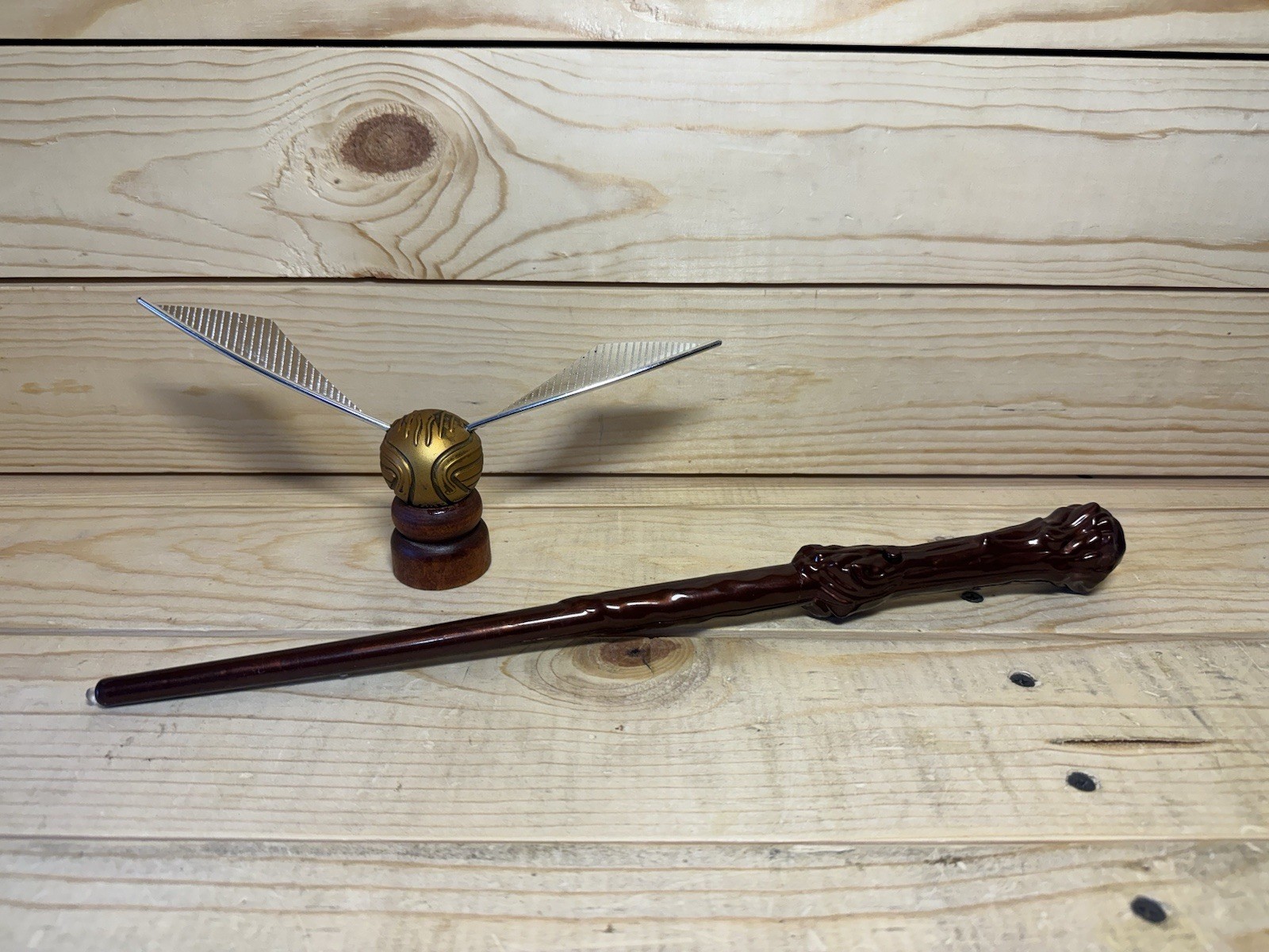 Harry Potter Golden Snitch Toy Wizarding World Universal Studios 2014 & Wand
