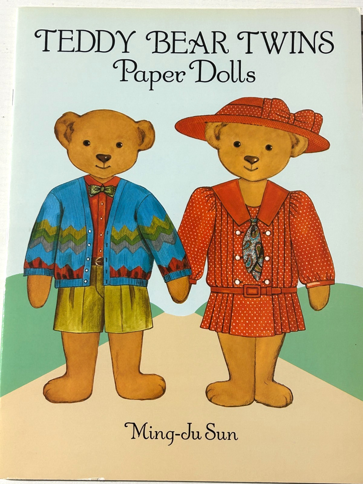 Paper Doll Book UNUSED - Teddy Bear Twins Ming Ju Sun