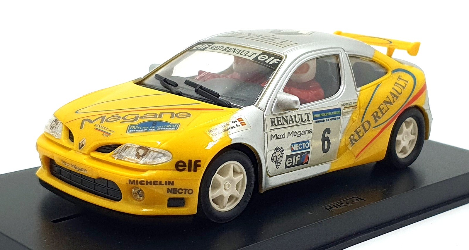 Ninco 1/32 Scale Slot Car 50133 - Renault Megane #6 "Red Renault"