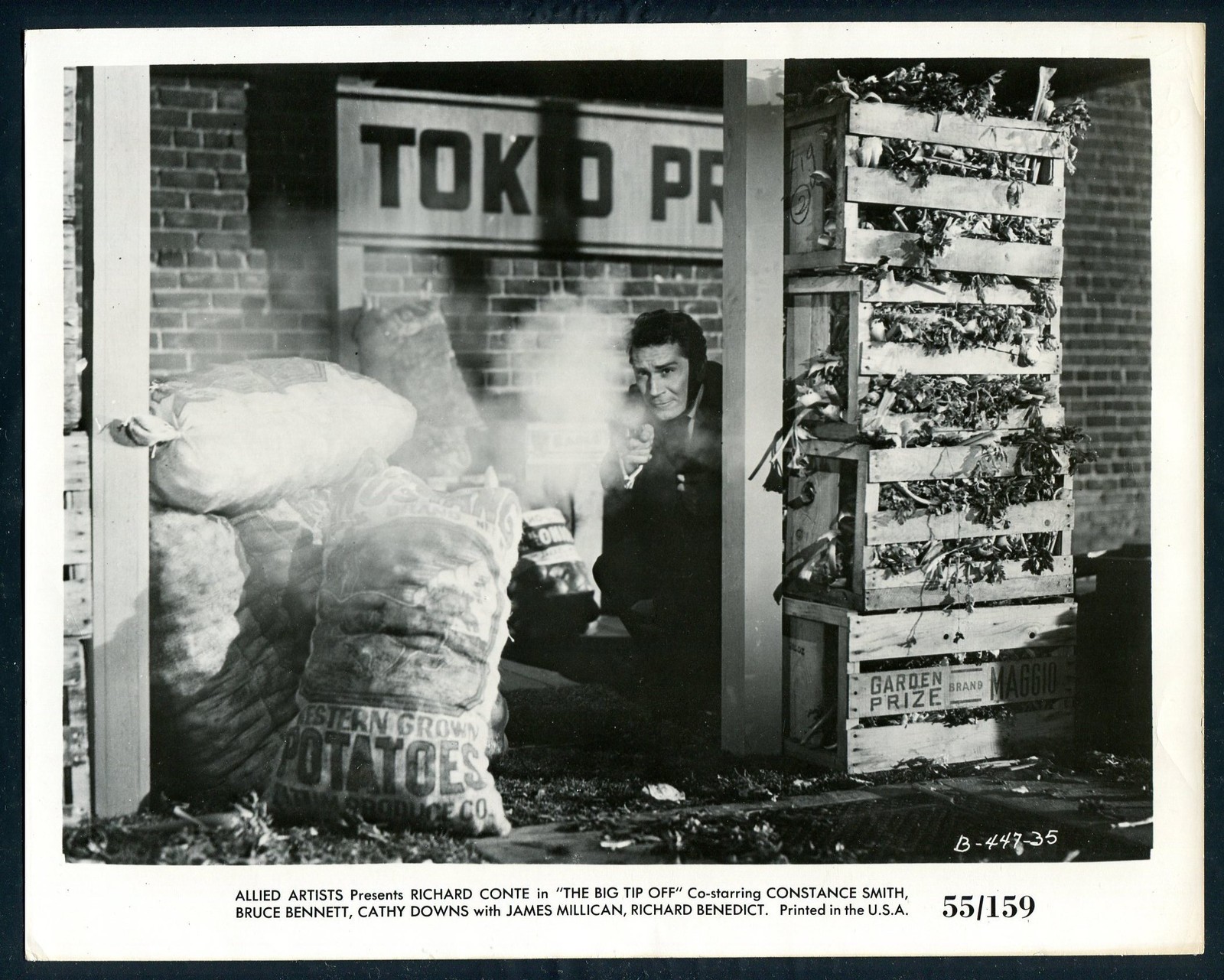 RICHARD CONTE in The Big Tip Off '55 POTATO SACKS SHOOTING