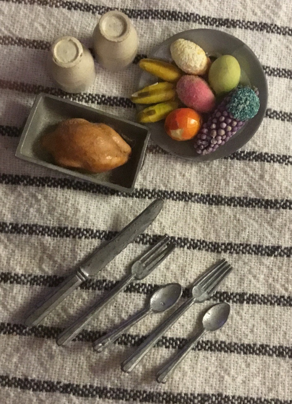 Vntg. Mini Dollhouse Items Lot 9 Scale 1:12