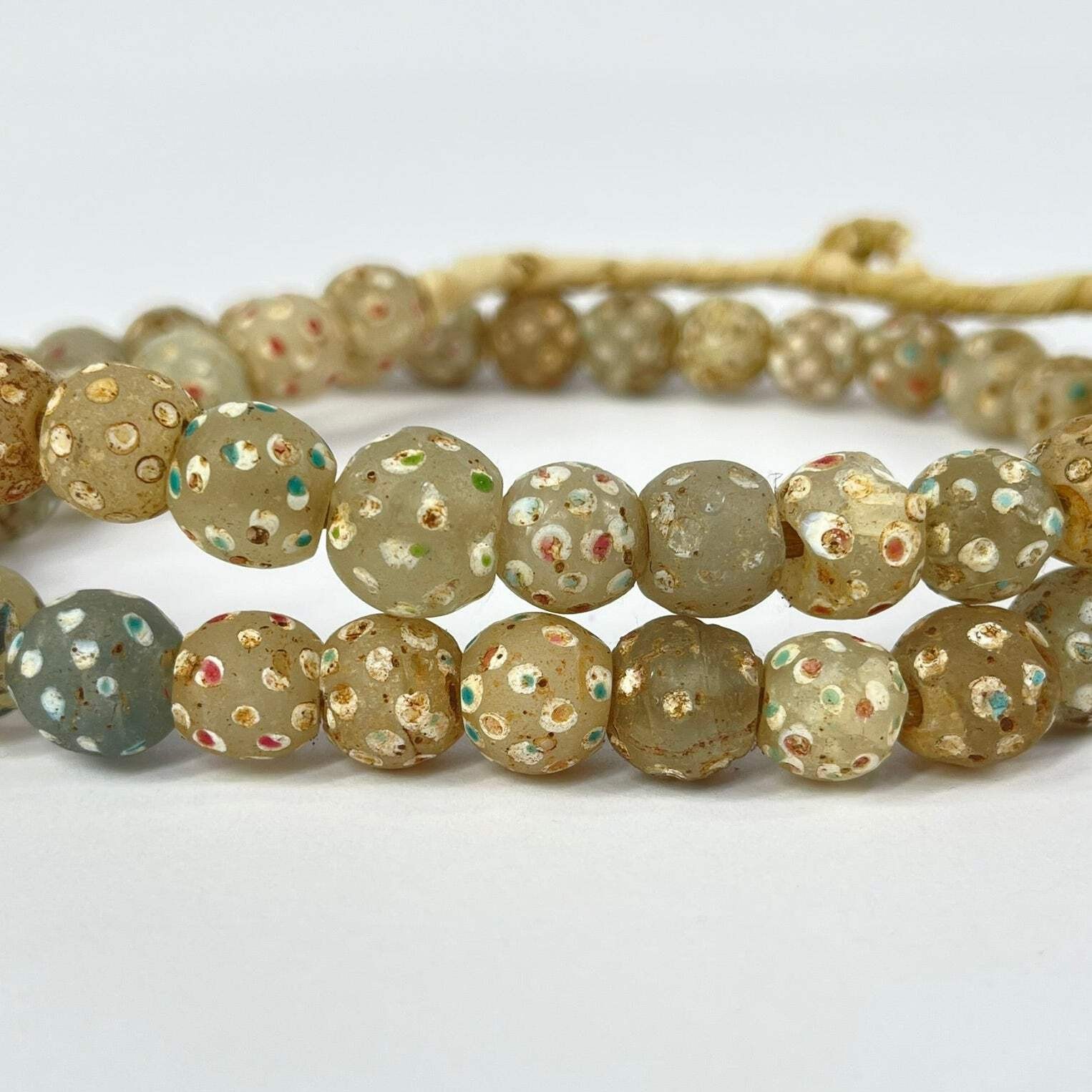 Venetian Skunk White Clear Trade Beads