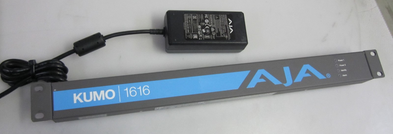 AJA KUMO-1616-R2 Compact SDI Router 16x16 w/ Power Supply