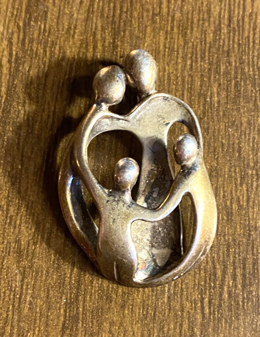 Vintage 925 Sterling Silver Family 2 Kids Carolyn Pollack Pendant 1 3/8"