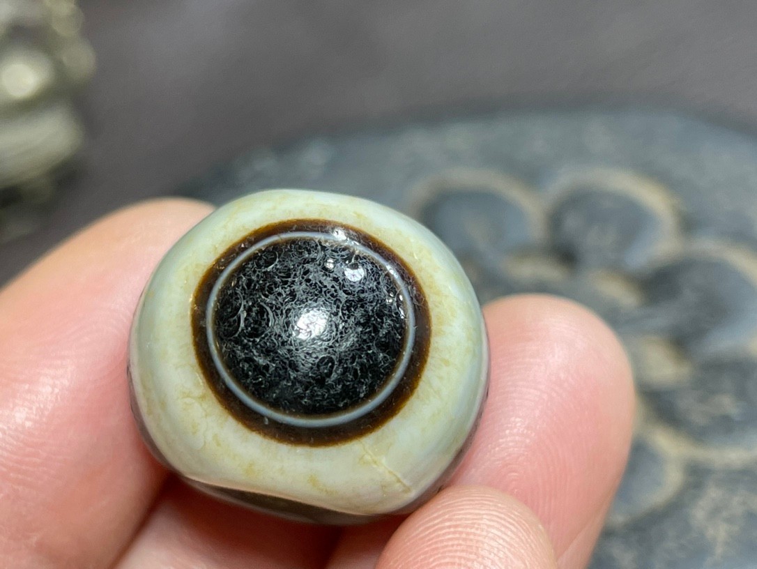 Old Tibetan Nepalese Himalayan Ancient eye Old Dzi Talisman Beads Amulet 佛眼天珠