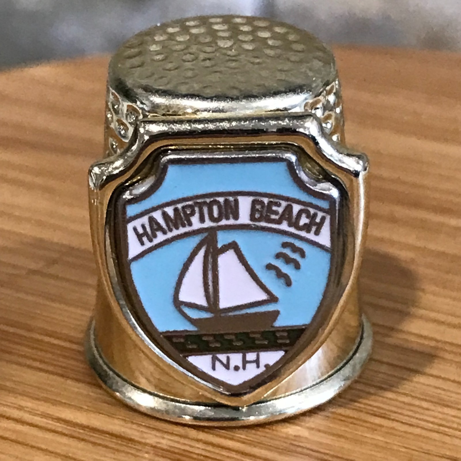 Vintage Thimble Hampton Beach N.H. T34