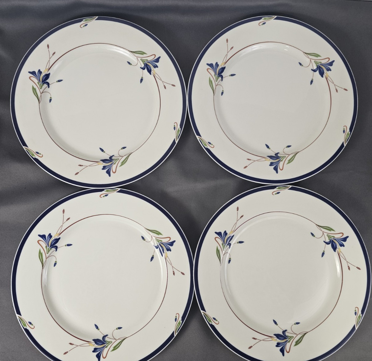4 Town & Country Fine China 10.5" Dinner Plates Gorham Melon Bud Japan