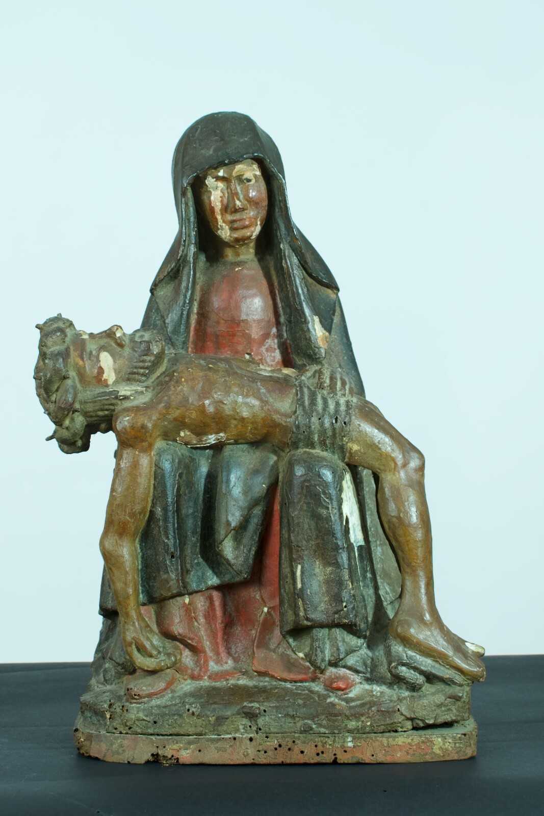 Ancienne grande statue religieuse Piéta Gothique bois sculpté polychrome XV ème