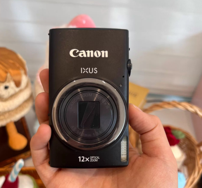 Canon IXUS 265 HS Digital Camera 16.0 MP 12X Optical Zoom English Language