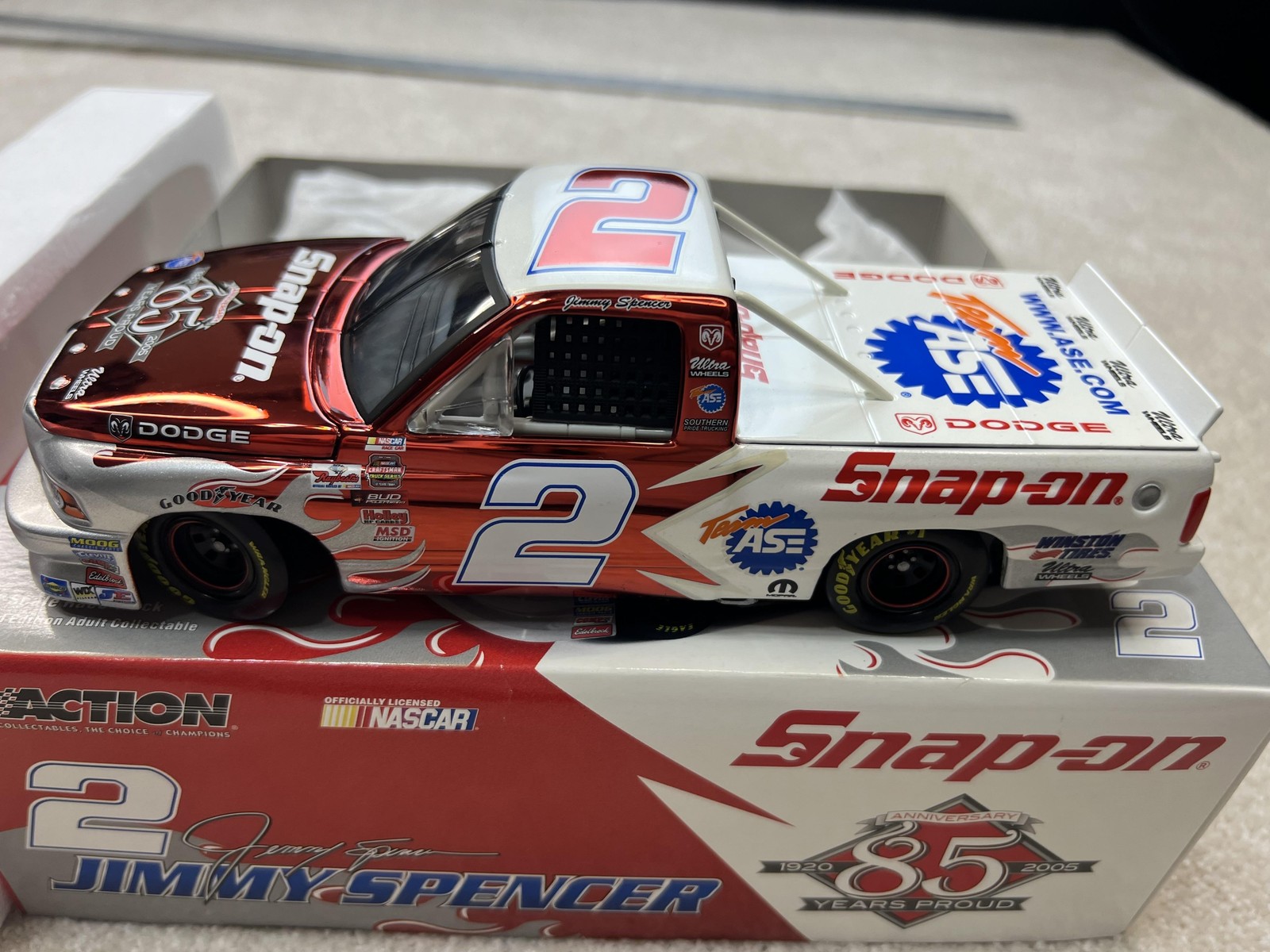 Action 1:24 Jimmy Spencer Snap-on Chrome 2005 Dodge #2 NASCAR Truck Diecast