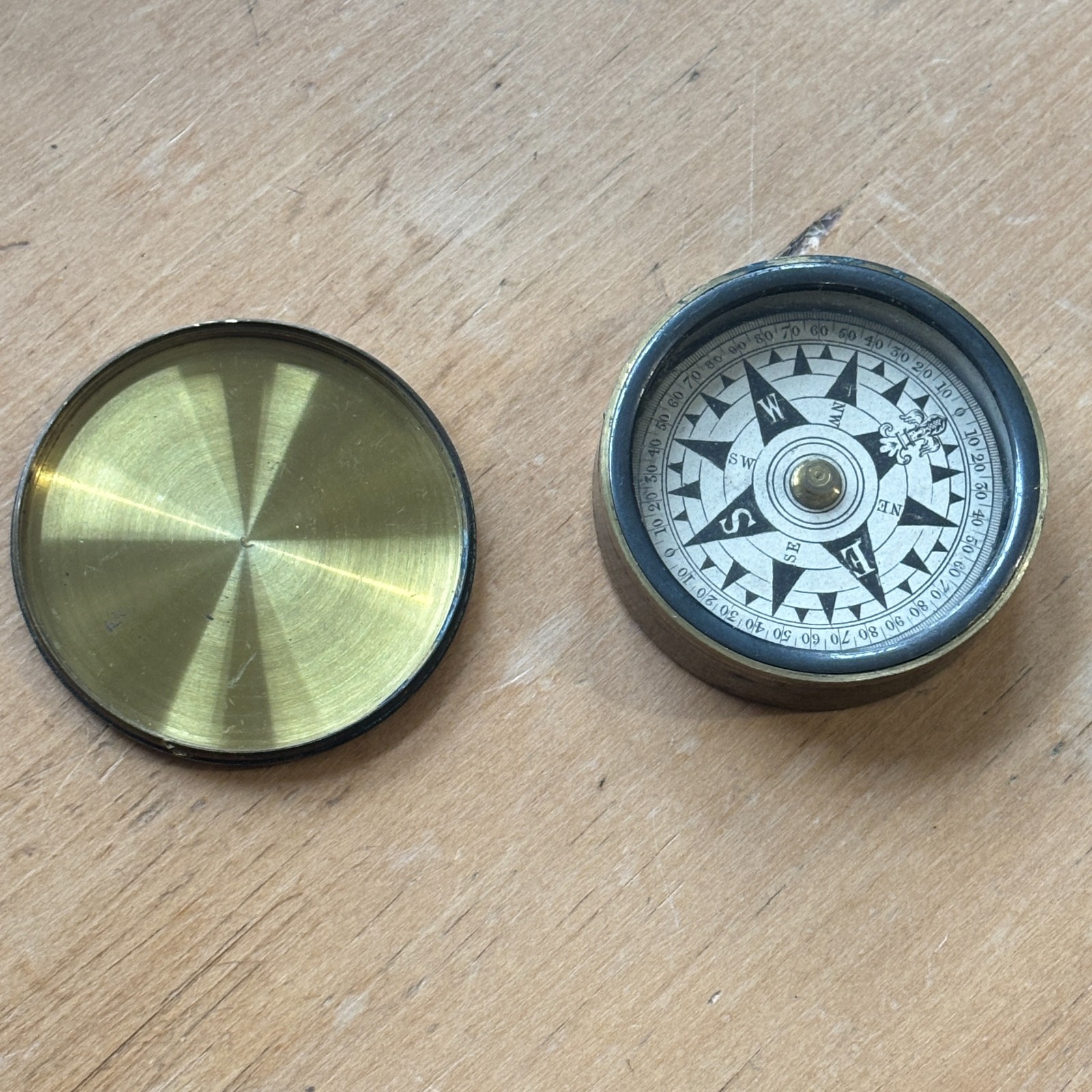 Brass Cased Floating Card Pocket Compass Explorers Antique Victorian + brass lid