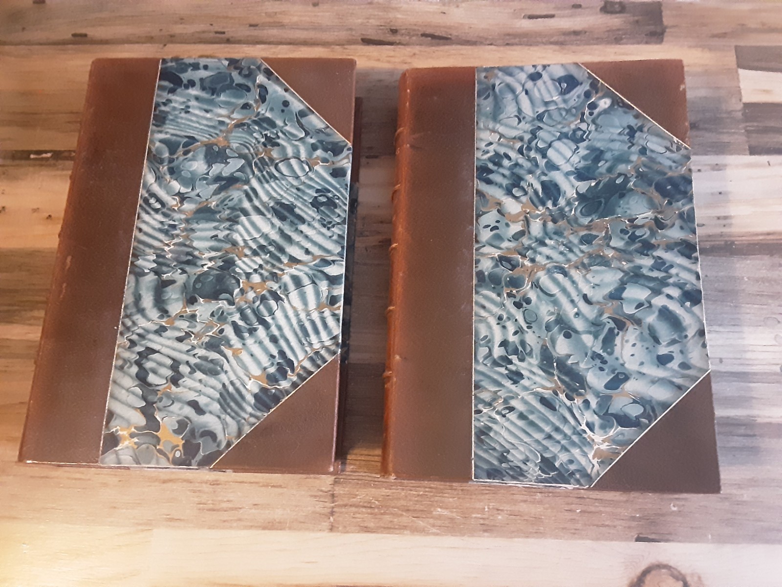 ANTIQUE 1895 MOTLEY'S WORKS UNITED NETHERLANDS LEATHER BOUND BOOKS VOULME 3 & 4