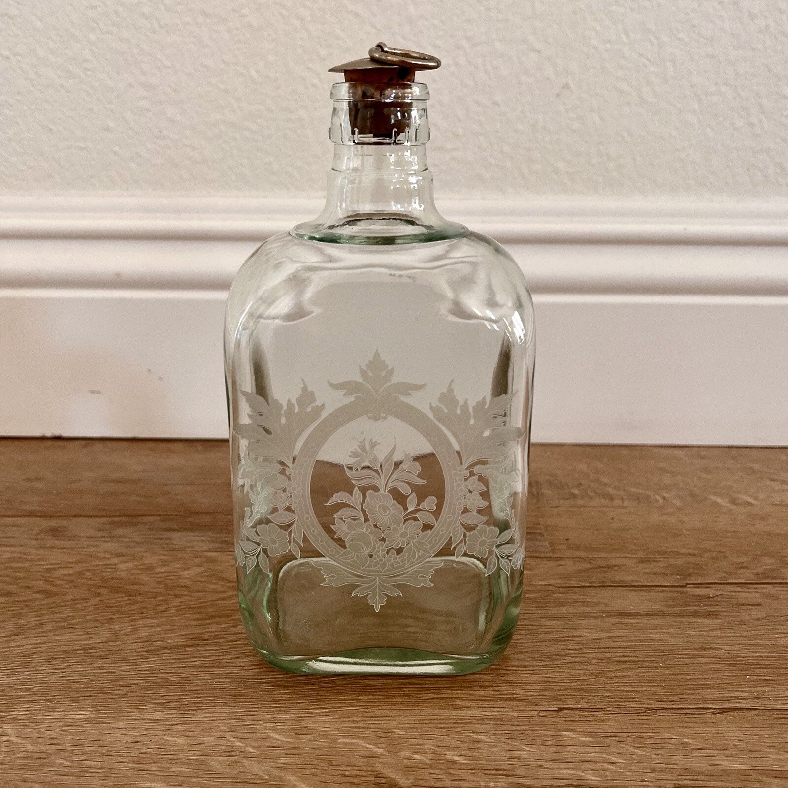 Rare Antique Apothecary Glass Jar Whisky w/ Cork Vellum Decal 7.5” H