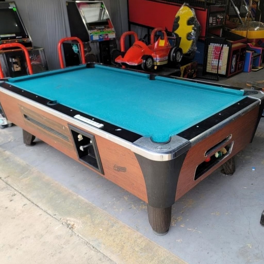 Commercial Valley  -8ft billiard table with coin-opp system