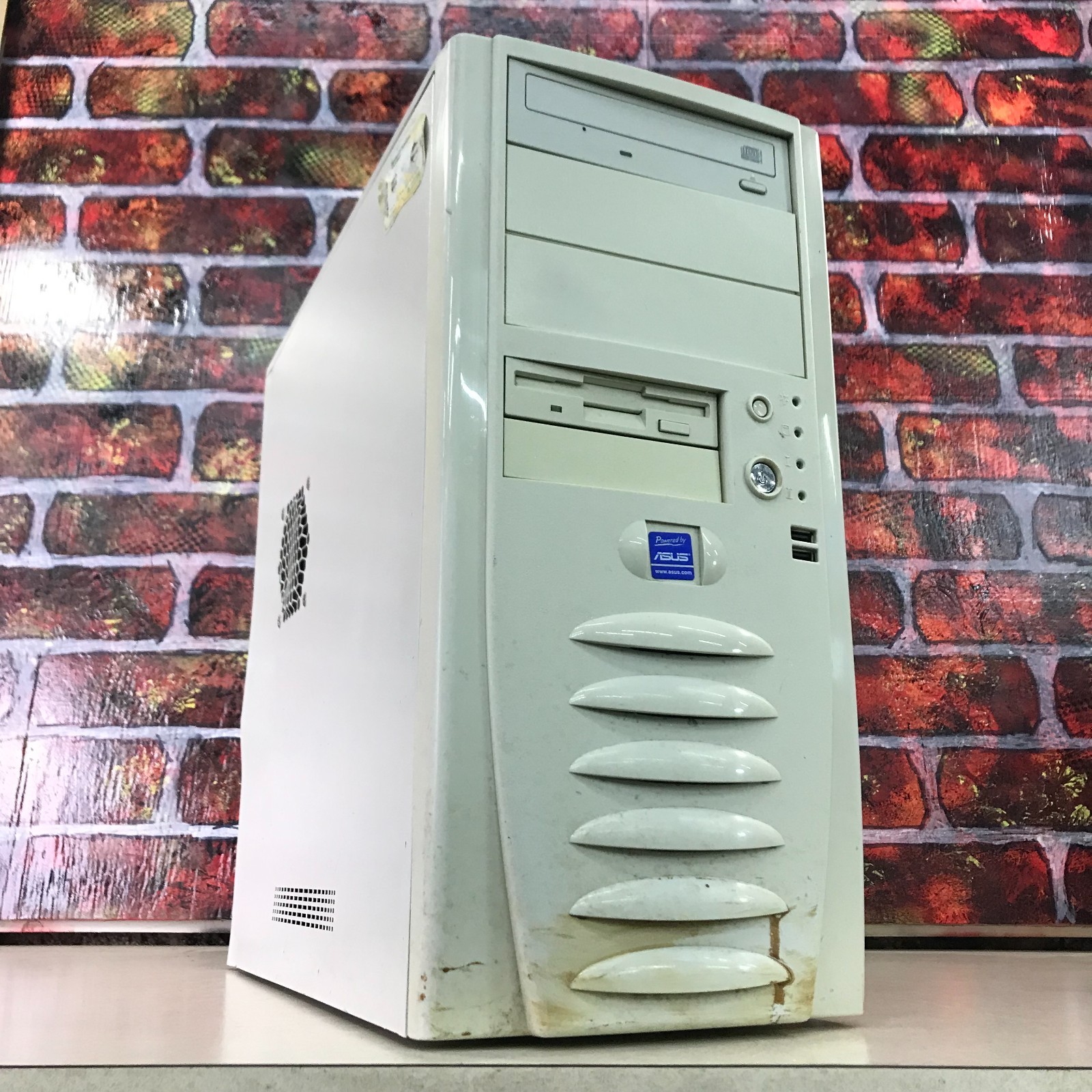 Custom Antec Beige ATX Retro Gaming Desktop PC No HDD - Works Great