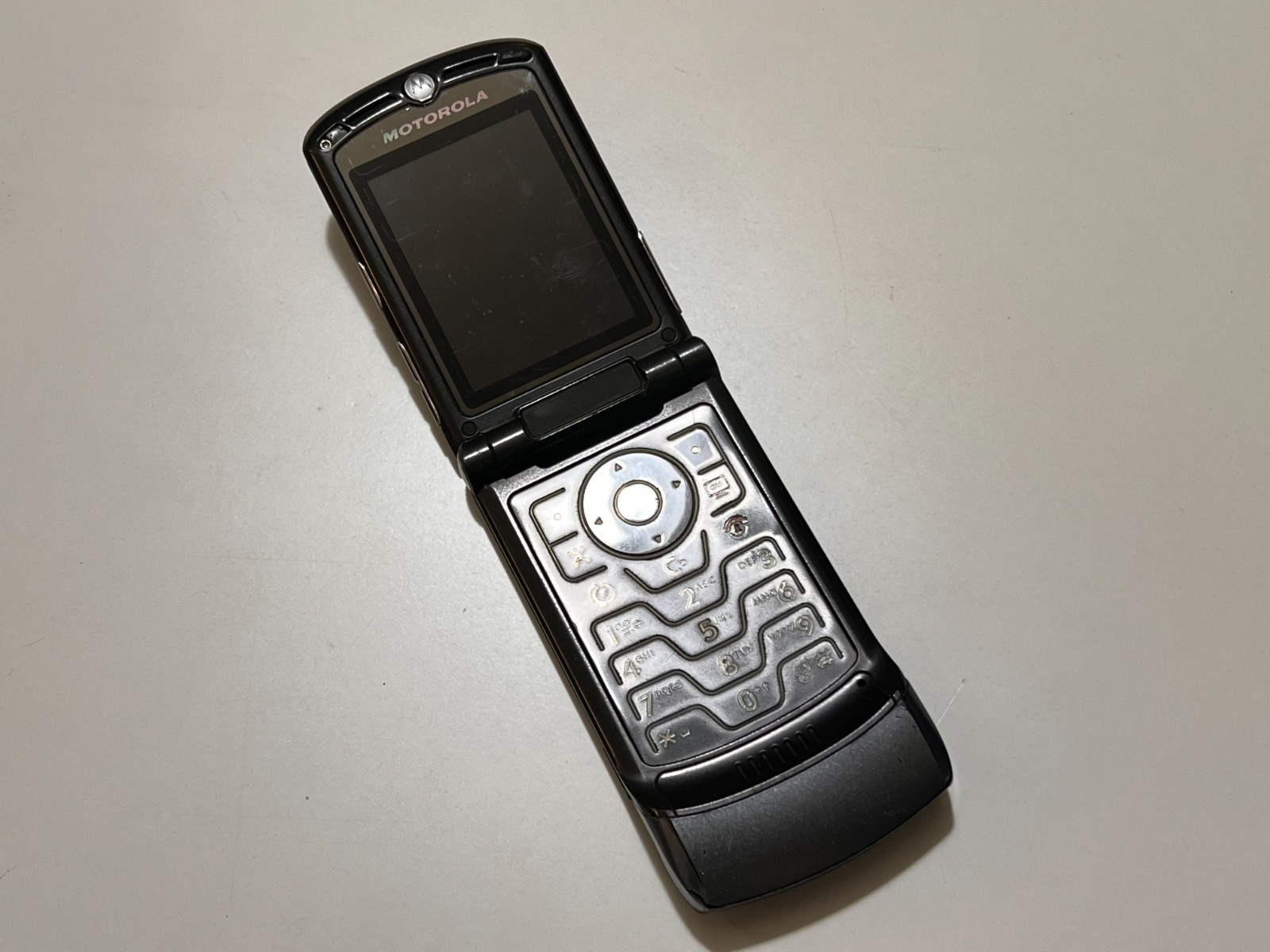 Motorola Razr V3 Gray Color - vintage cell phones