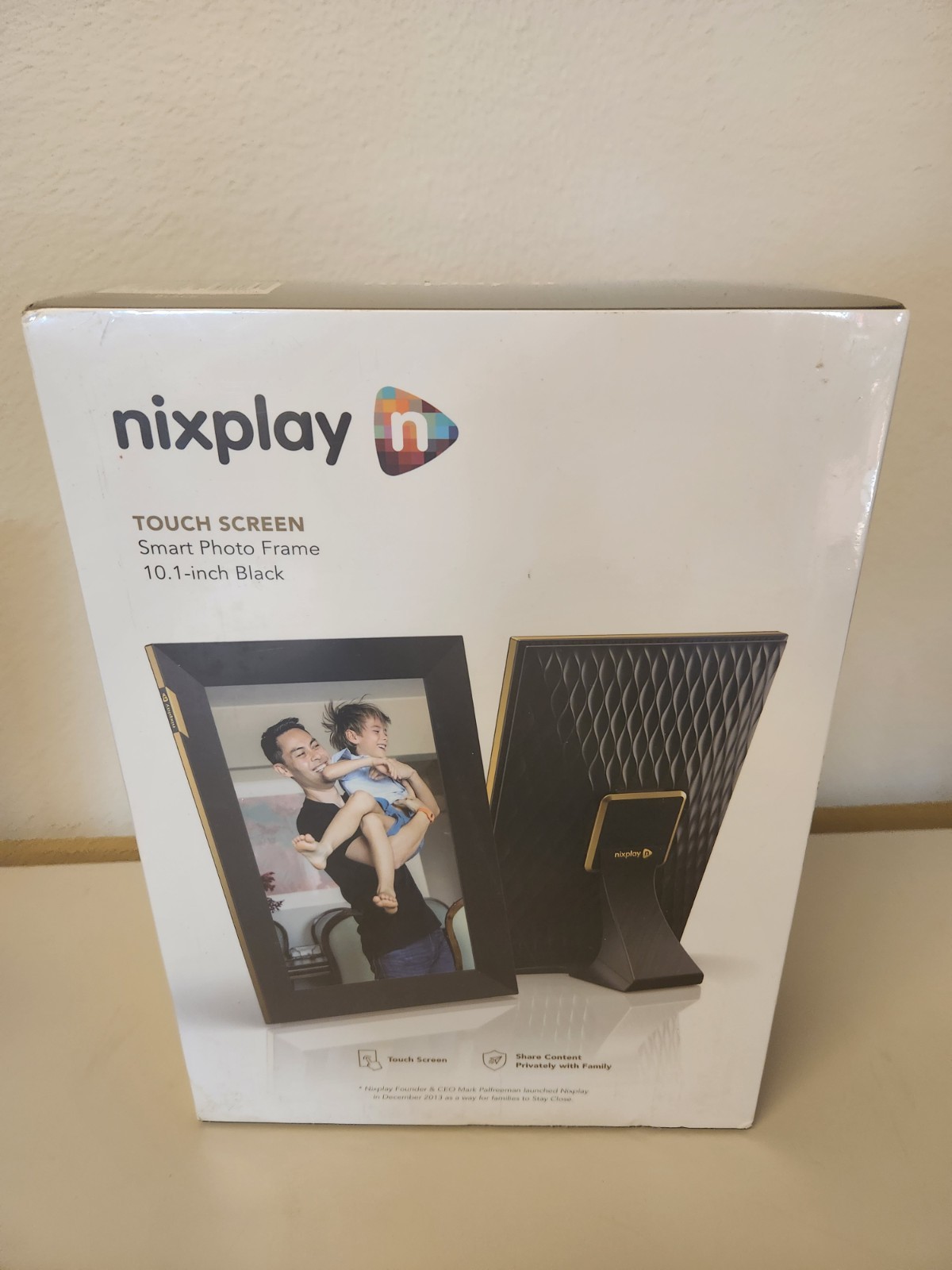 Nixplay Smart Photo Frame 10.1 Touch Screen W10K - Brand New - Black Silver SEAL