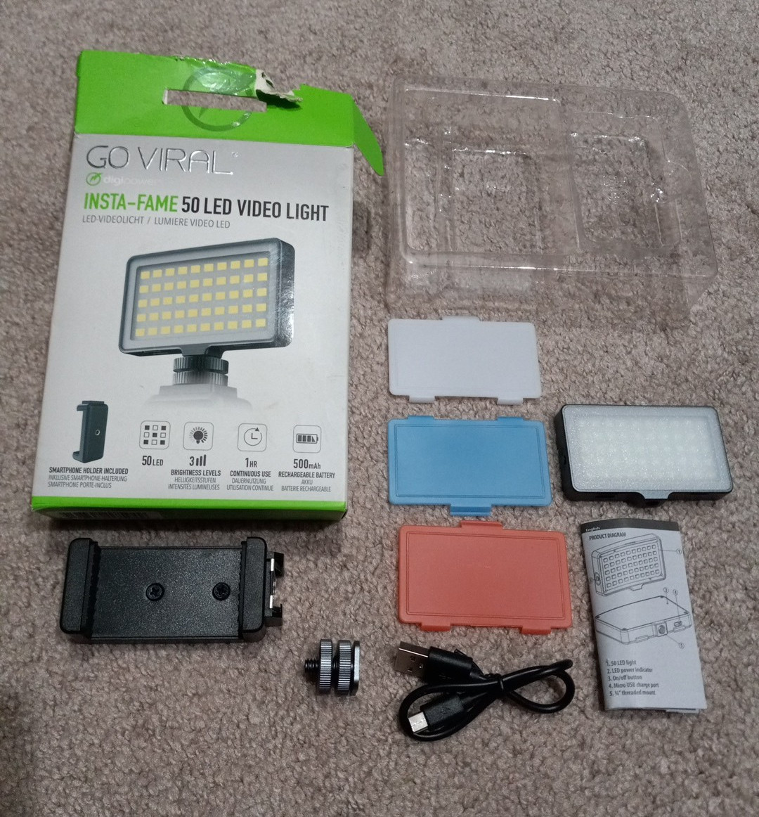 Digipower Insta-Fame Dimmable 50 LED 3 Light Diffusers and Phone Mount