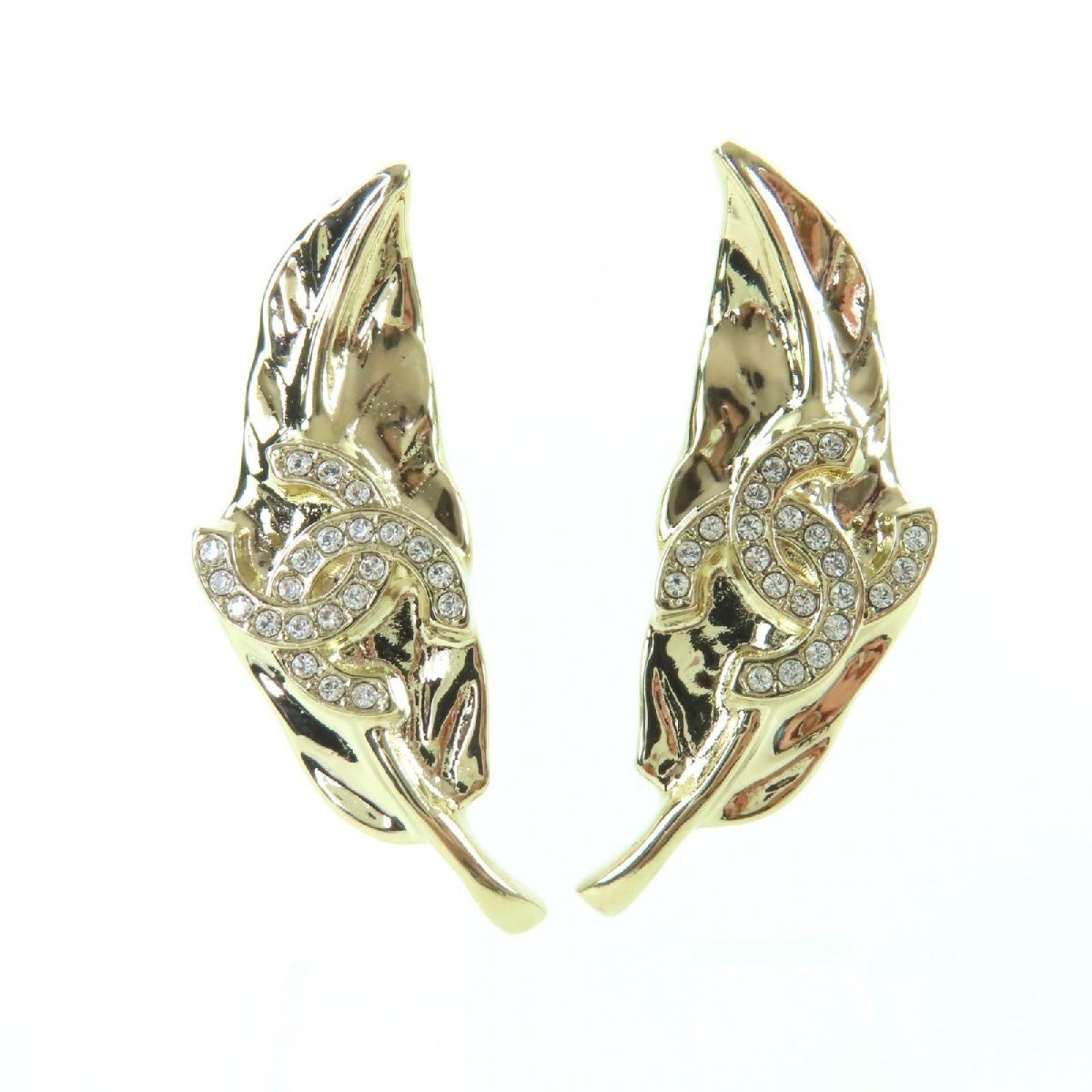 Item CHANEL I25A Coco Mark Leaf Rhinestone Earrings Accessories Gold Made i