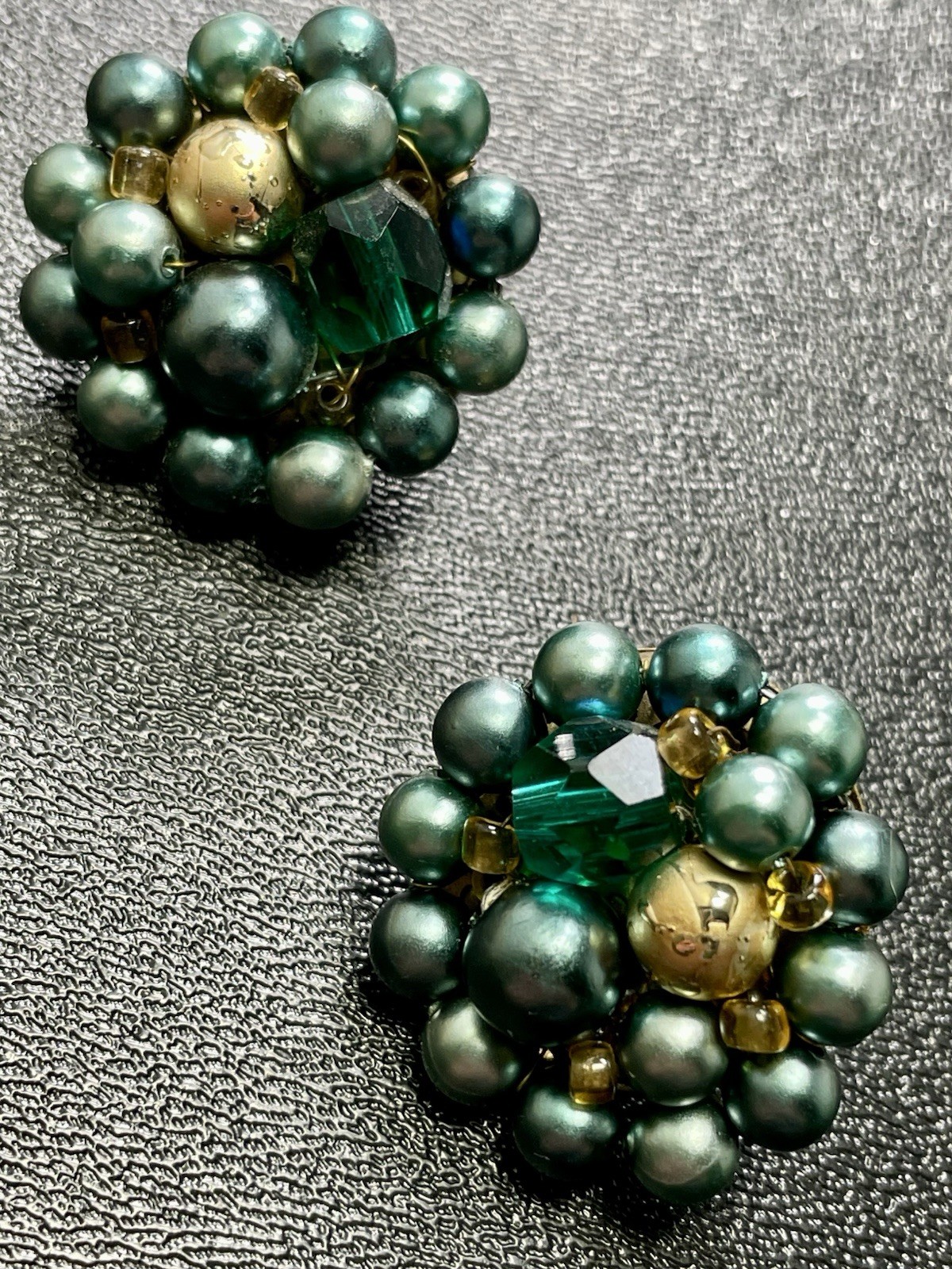 Vintage Green Lucite Cluster Flower Gold Tone Round Clip Earrings