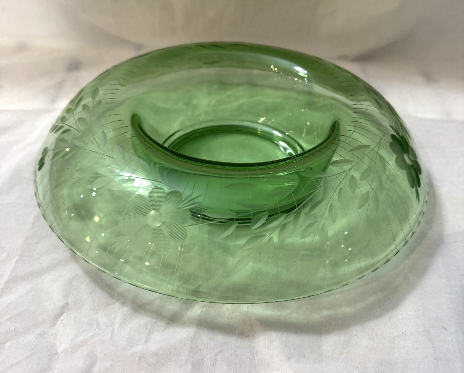 Console Bowl Green Depression Rolled Scallop Edges Uranium Glass Large 13 3/8"