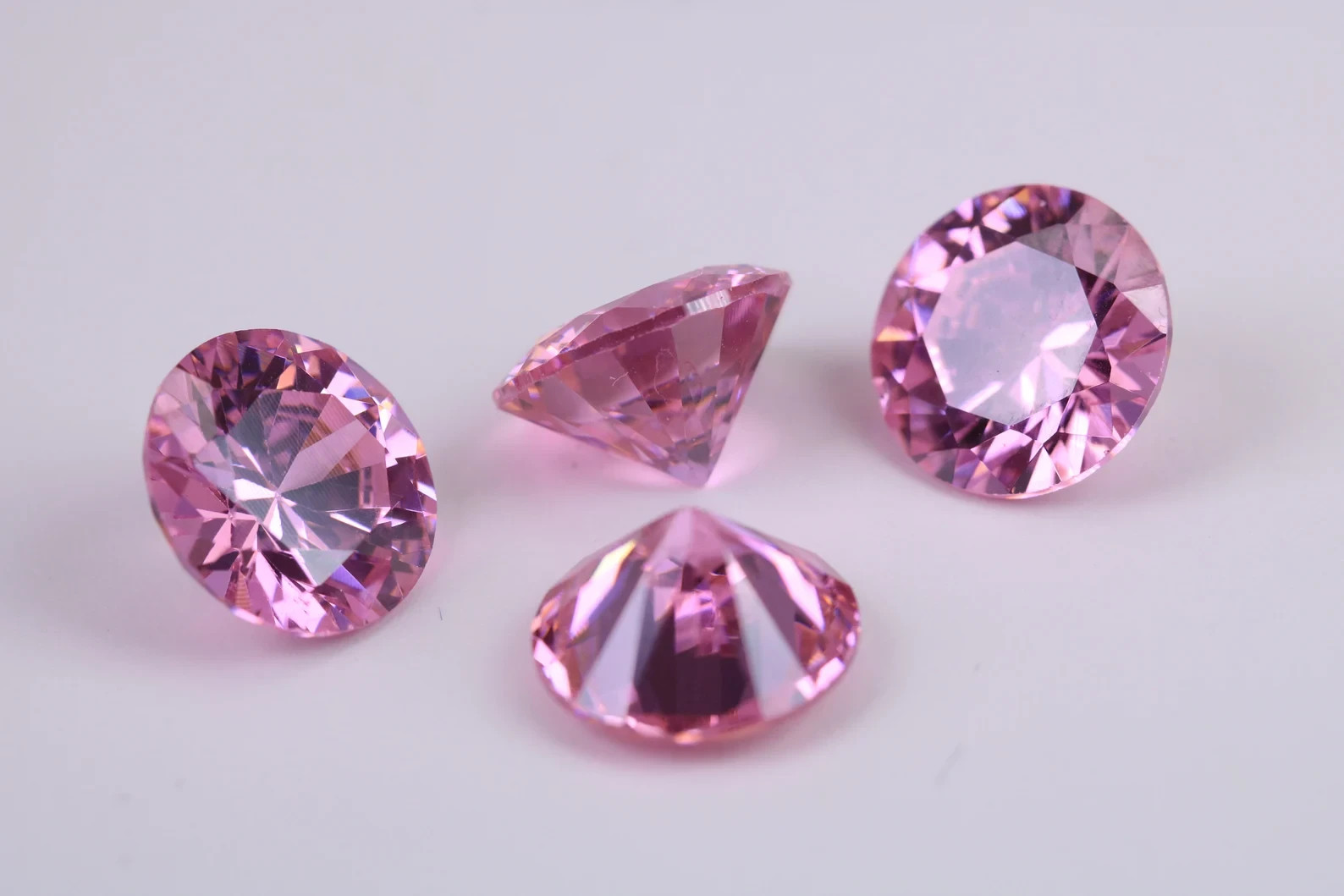 5 Carat Round Cut Lab Grown Natural Pink Color Loose CVD Diamond VVS1 Certified