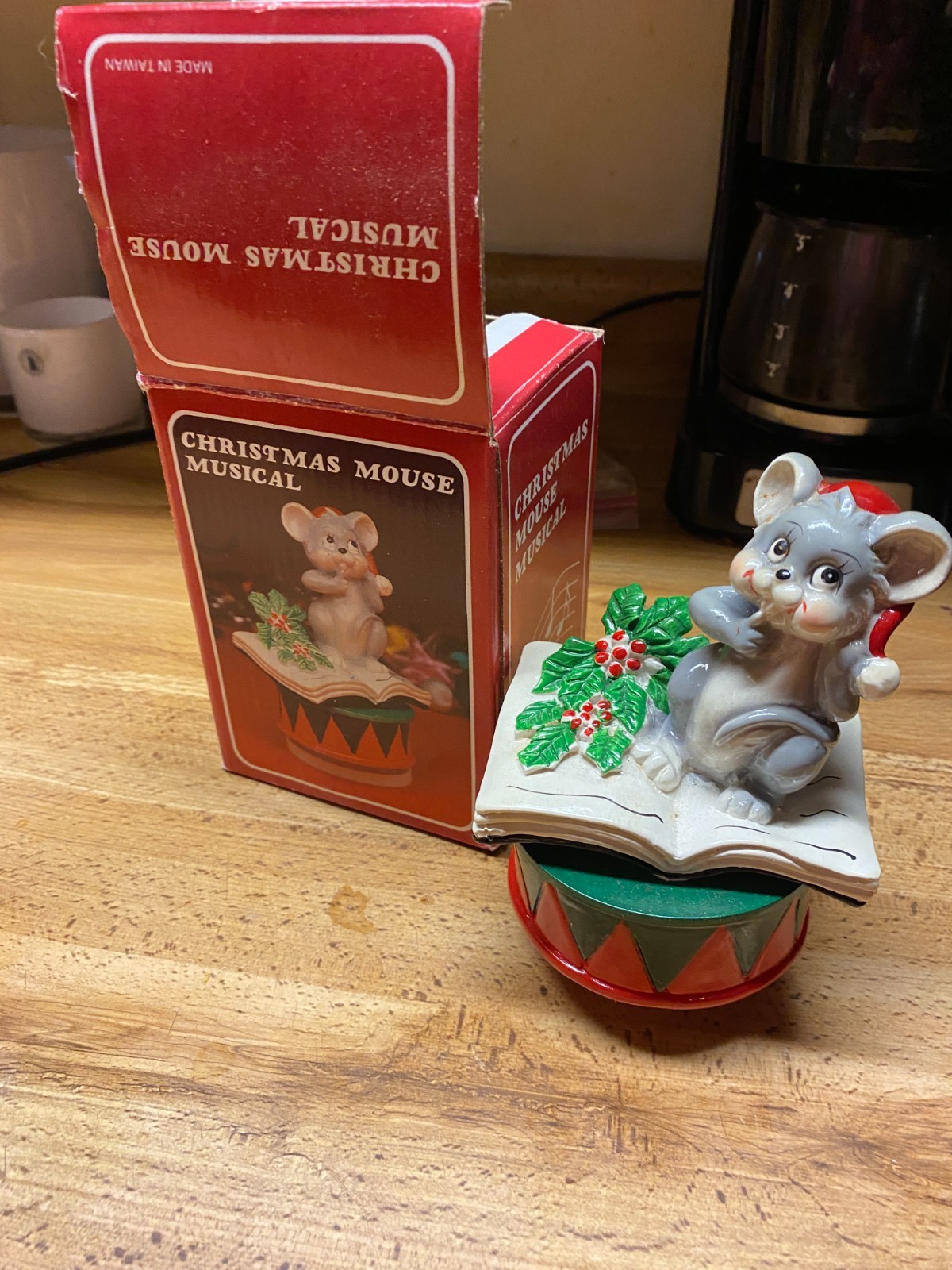 Vintage Christmas Mouse Musical 5" Taiwan WORKS in box