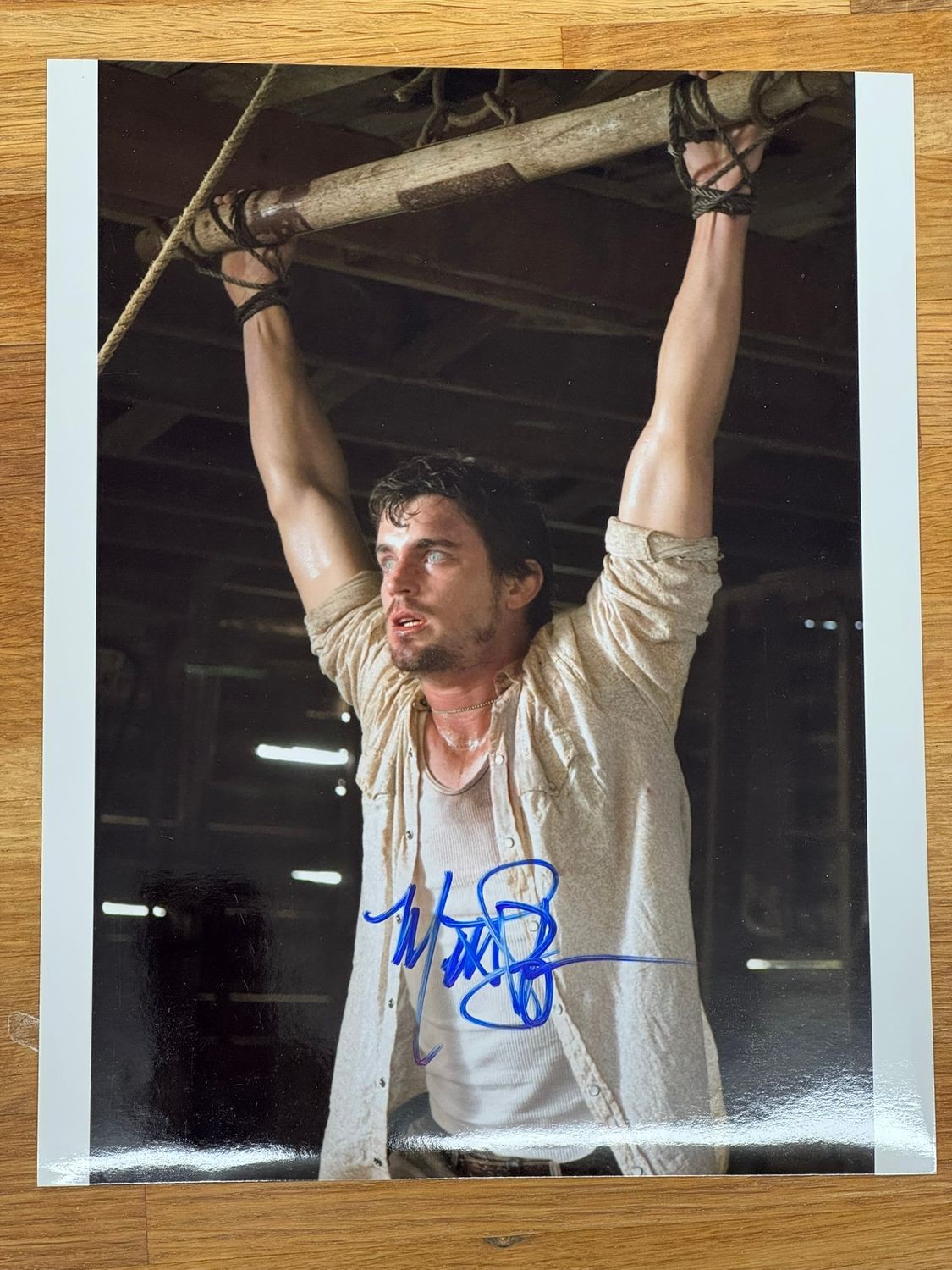 Matthew Bomer Signed Photo Texas Chainsaw Massacre: The Beginning Autograph Horr