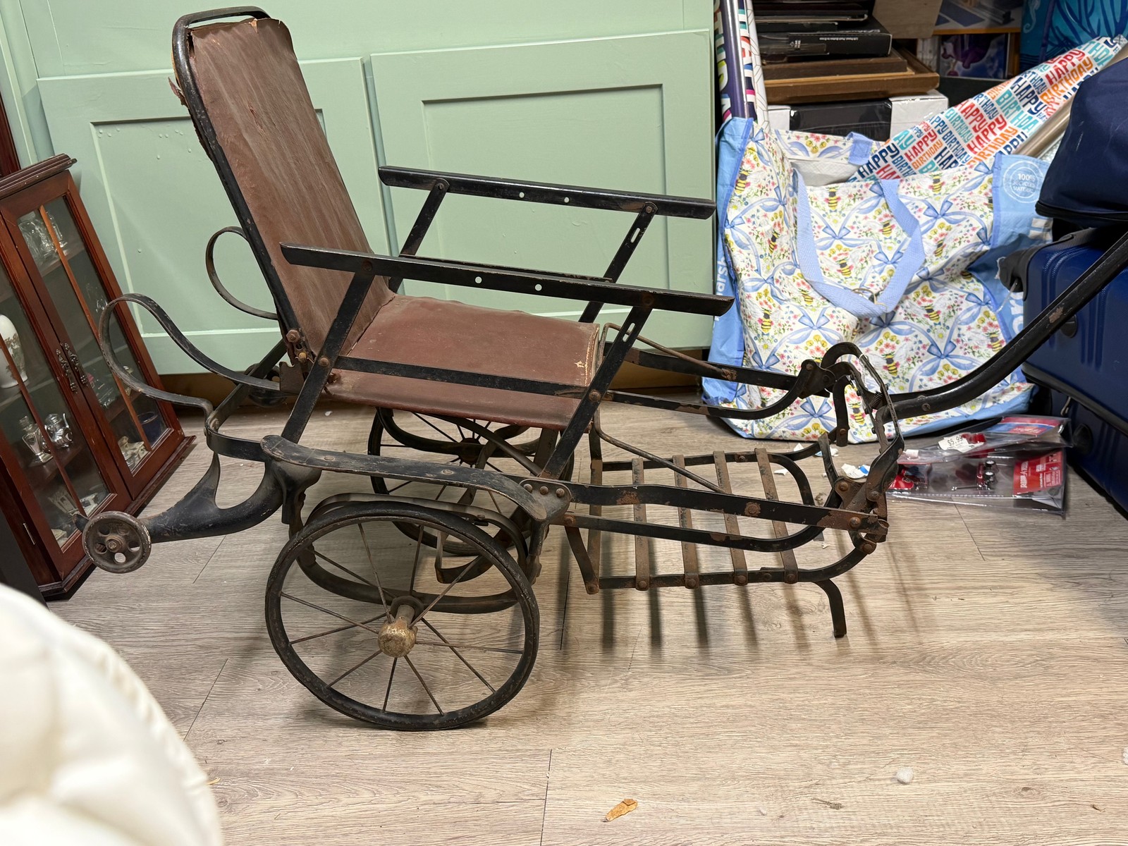 Antique Wheelchair Victorian Wrought Iron Medical Spoke Wheel Decor