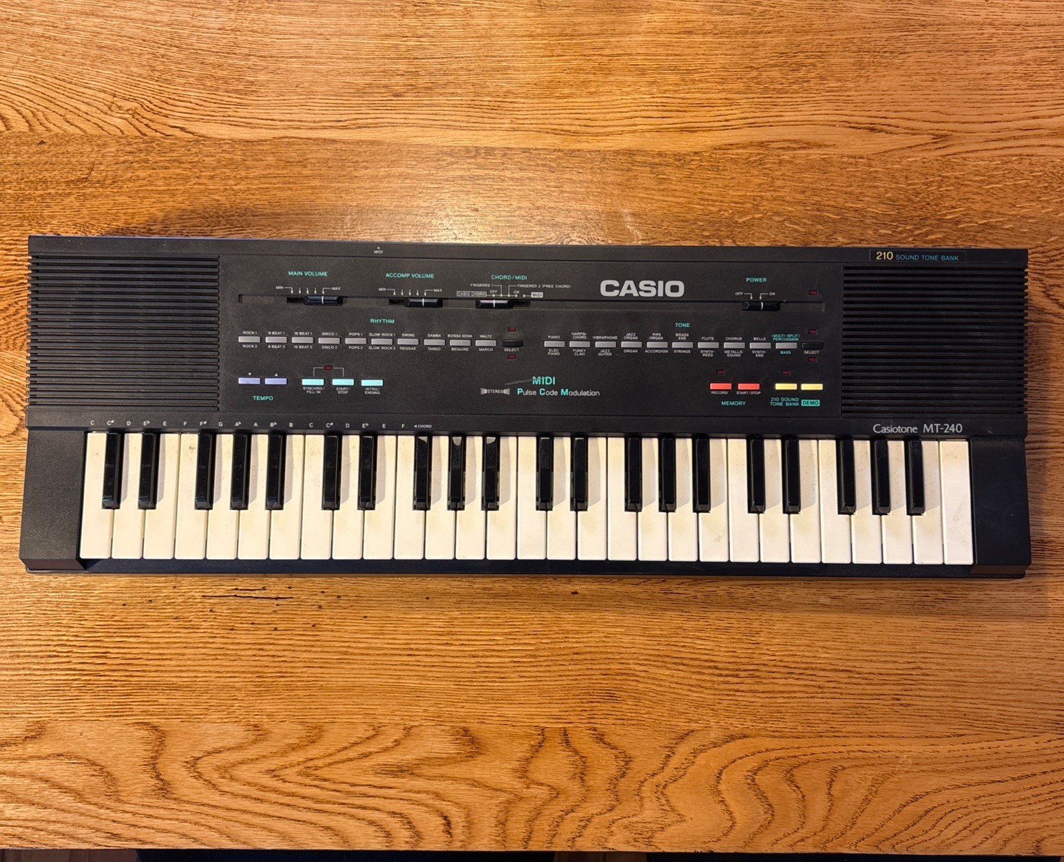 Casio Casiotone MT-240 49-Key Electronic Keyboard MIDI Vintage Untested