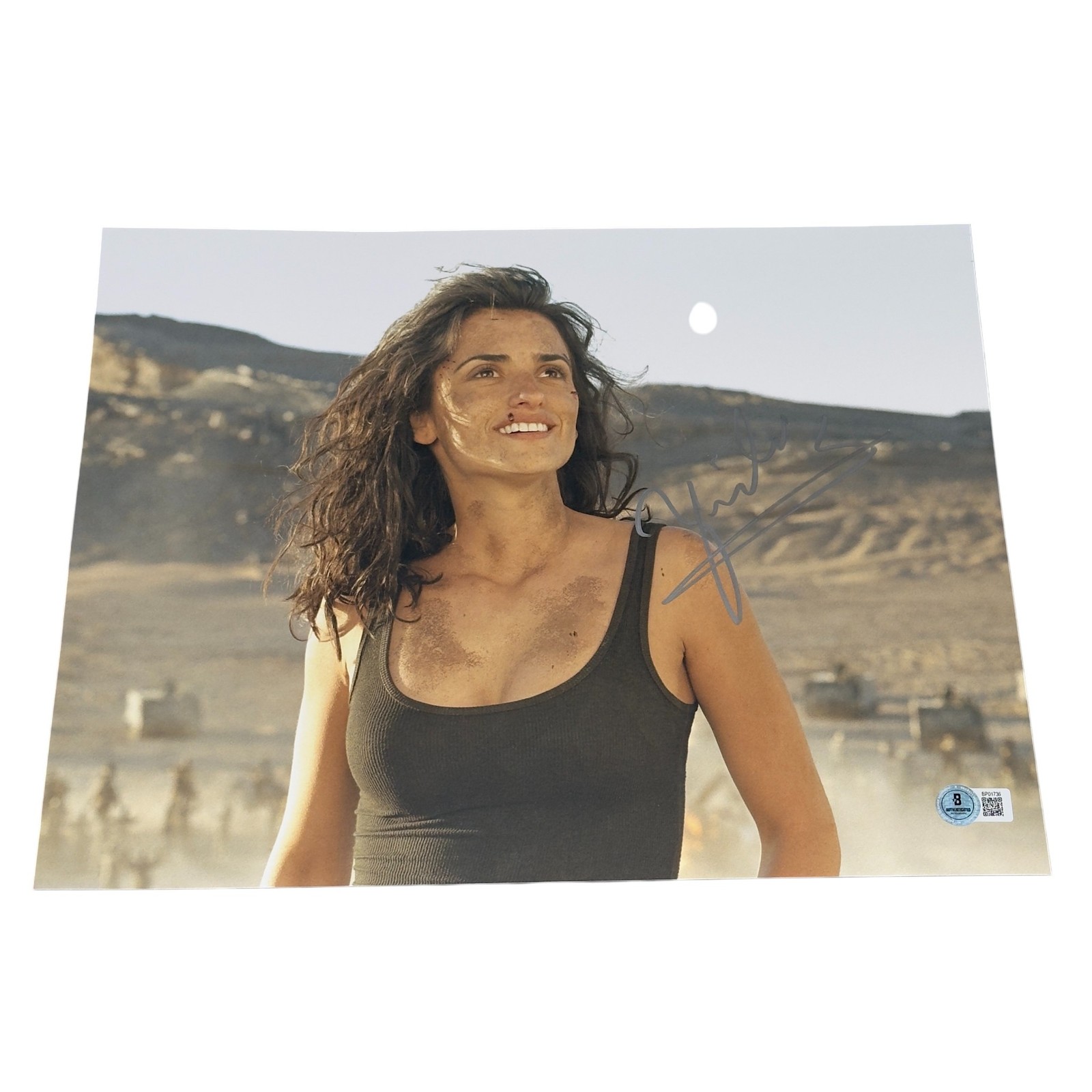 Penelope Cruz Signed 11x14 Photo Hot Sexy Movie Sahara Autographed Beckett BAS!!